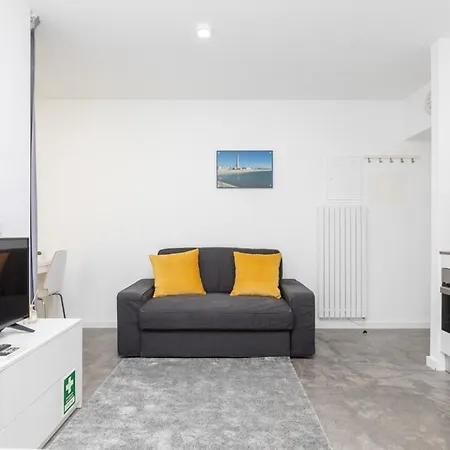 Apartment Aveinest - Your In