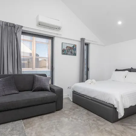 アパート Aveinest - Your In *