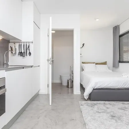 Aveinest - Your In アパート