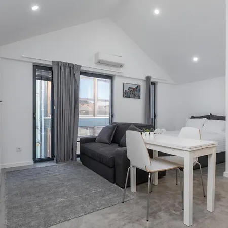 アパート Aveinest - Your In アヴェイロ