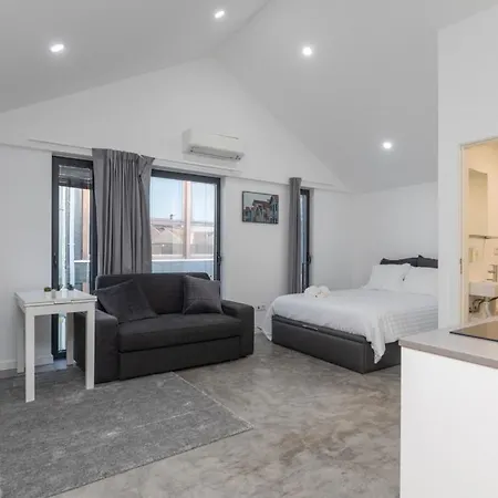 Aveinest - Your In アヴェイロ