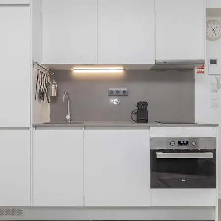 Apartment Aveinest - Your In
