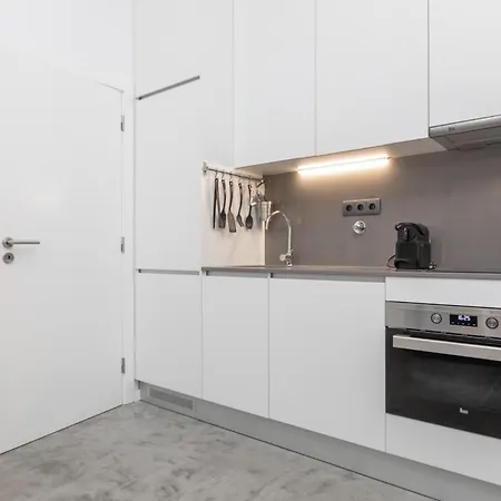 Apartment Aveinest - Your In Aveiro